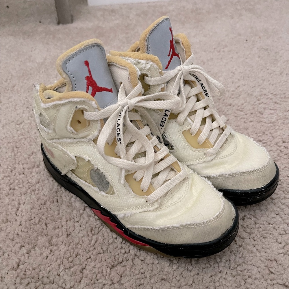 100% AUTHENTIC OFF-WHITE JORDAN 5 KIDS SIZE 13!!